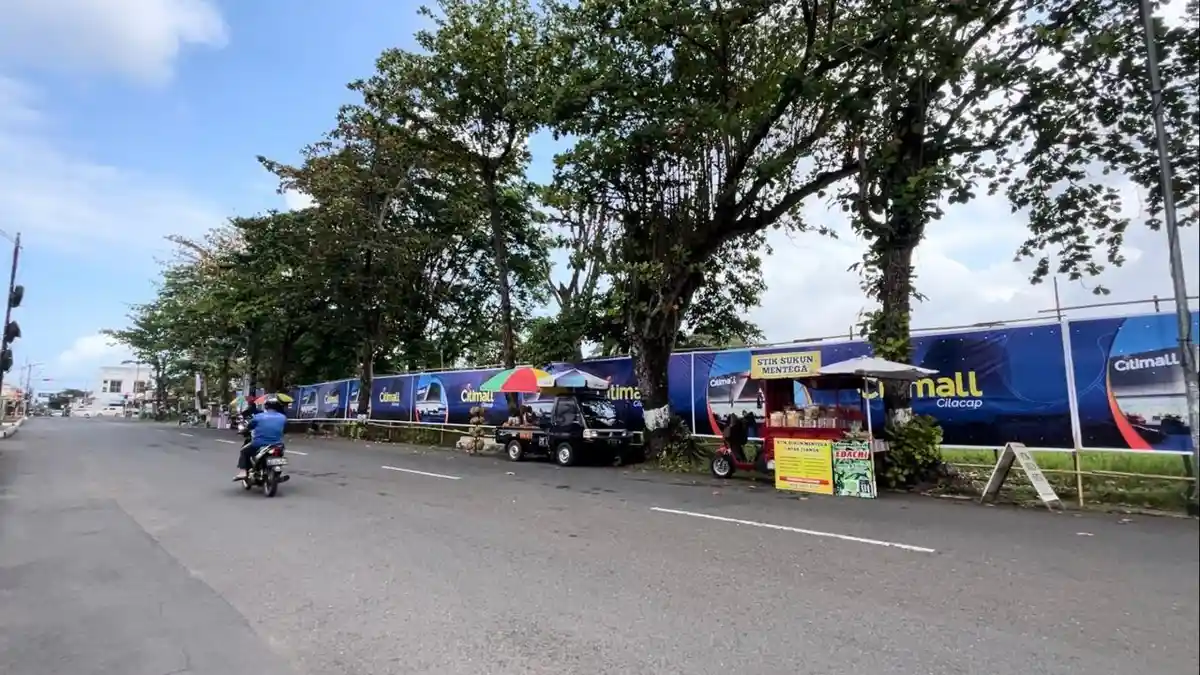 Revita: Pusat Belanja Lokal Cilacap yang Tak Pernah Pernah Ketinggalan Zaman